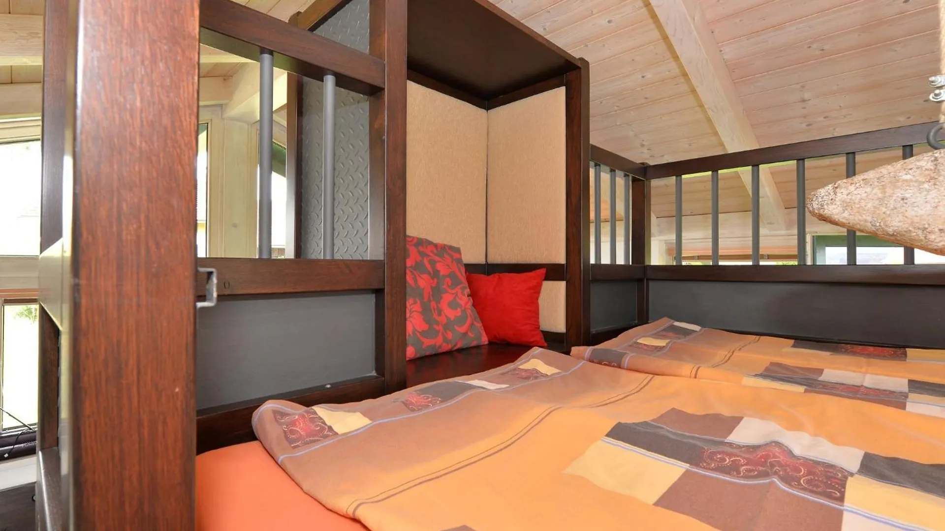 Holiday Home With Whirlpool And Sauna In וייכטאך