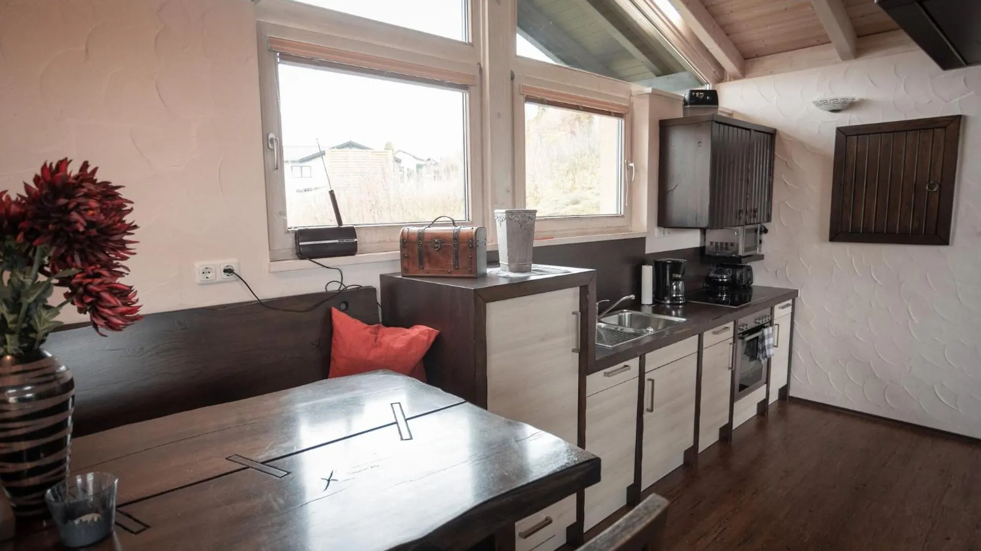 Holiday Home With Whirlpool And Sauna In וייכטאך