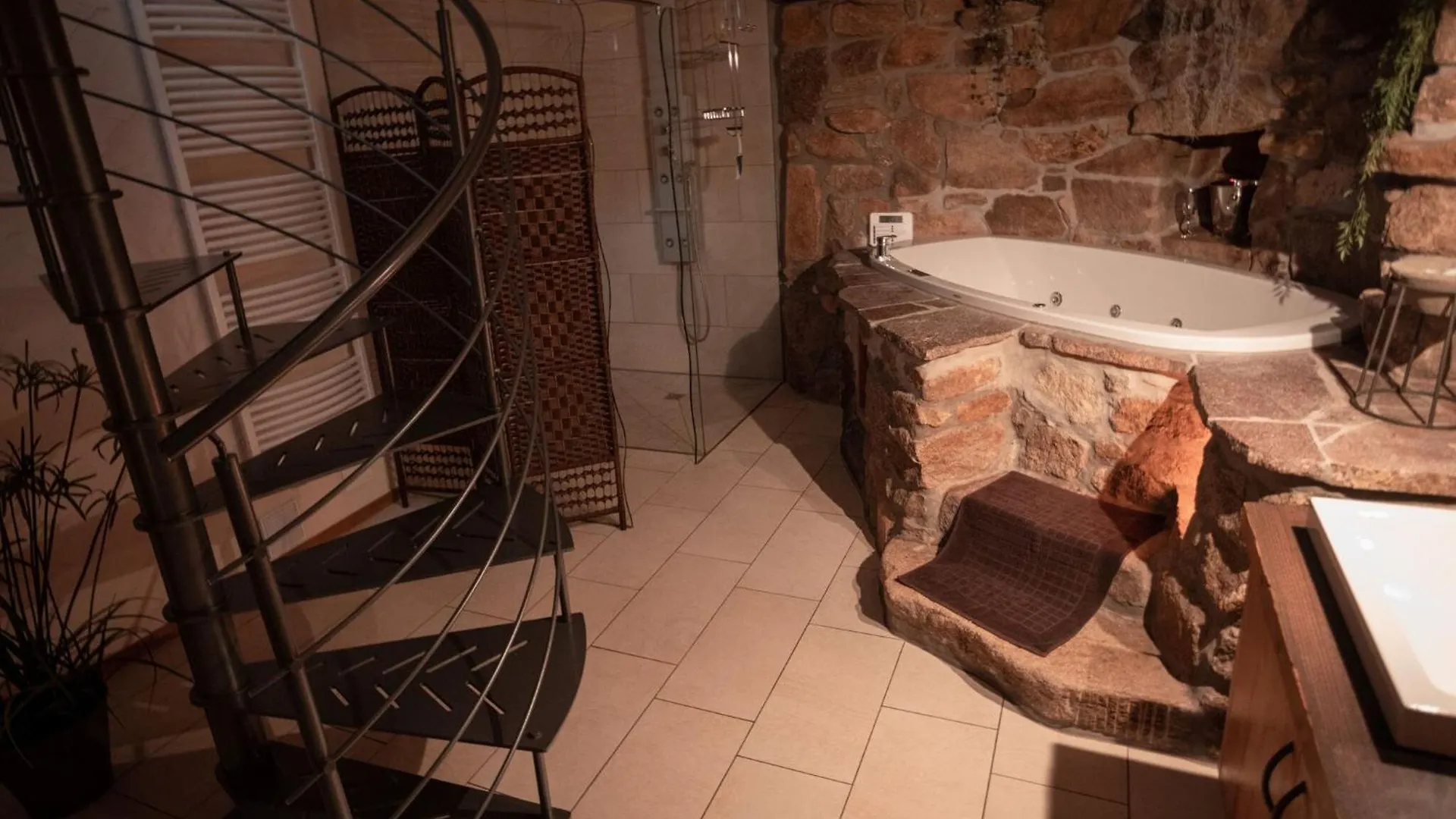 Holiday Home With Whirlpool And Sauna In וייכטאך