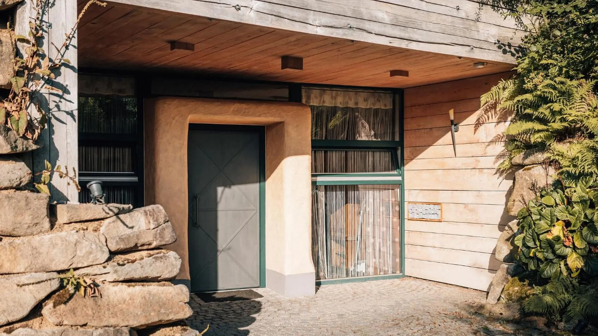 Holiday Home With Whirlpool And Sauna In וייכטאך